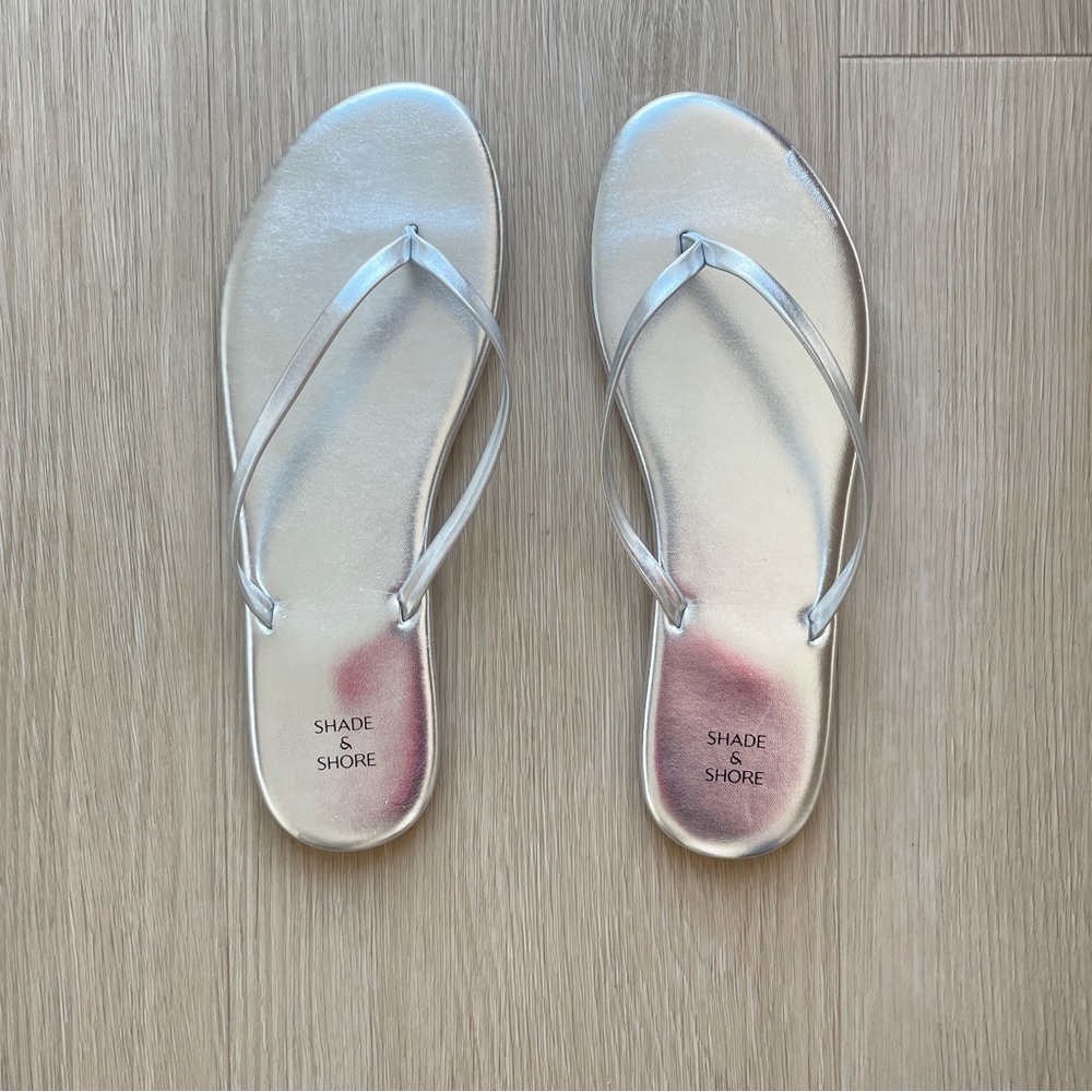 Shade & Shore Metallic Silver Sandals